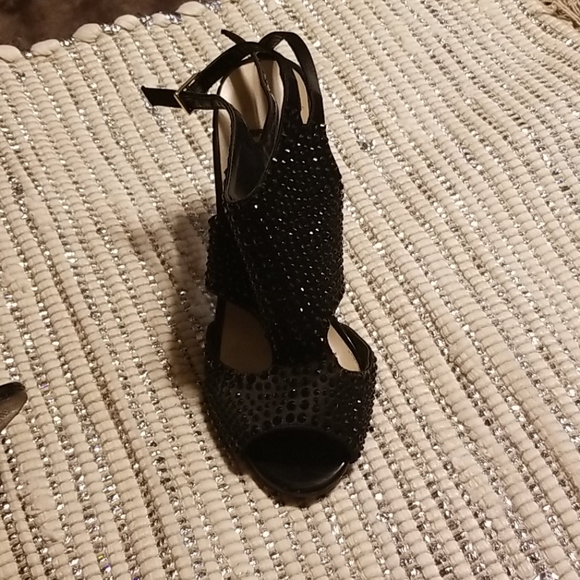 Live from the red carpet heels - Picture 2 of 3